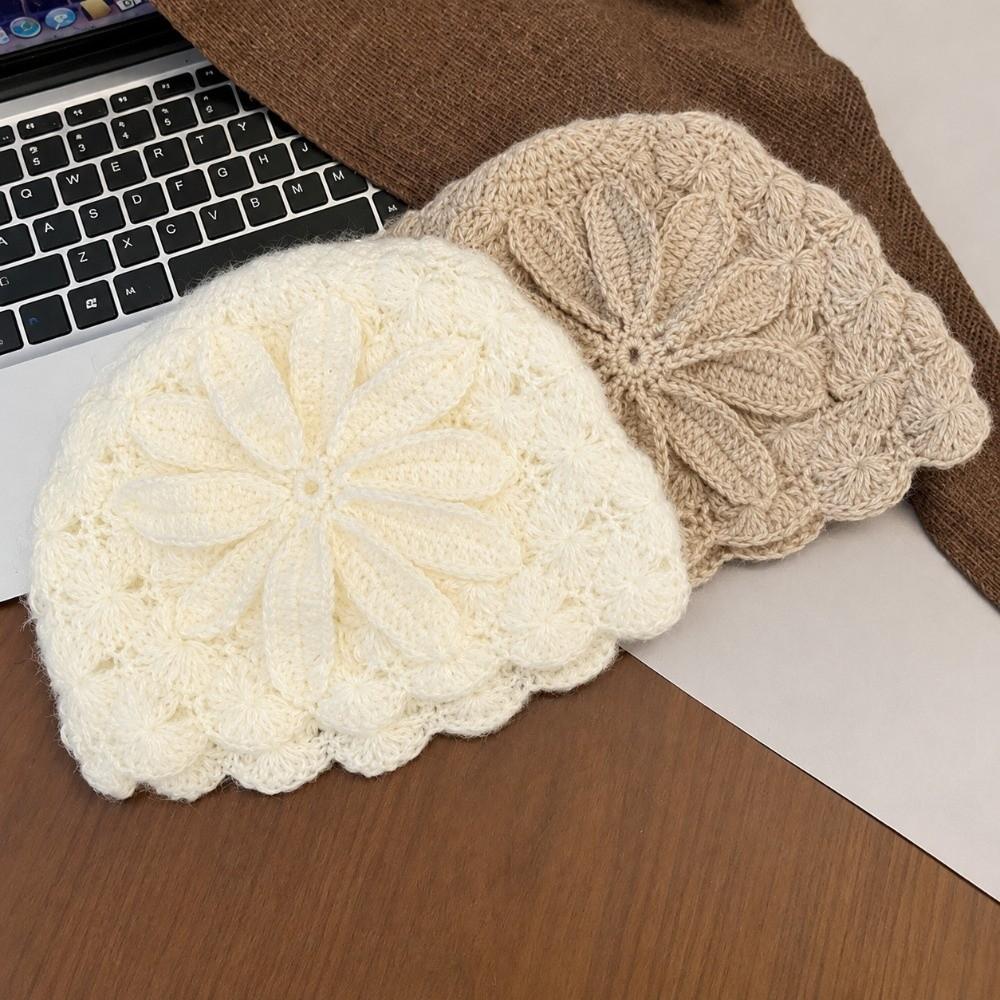 Flower Decorated Knitted Cap Warm Women's Beanie Retro Woolen Cap Outdoor