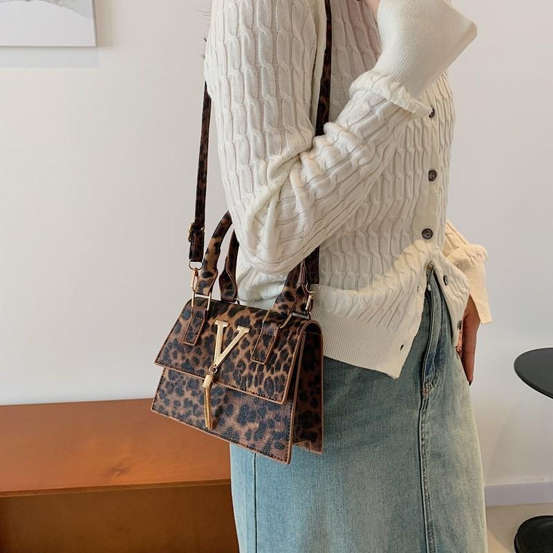 Trendy Retro Leopard Print Casual Shoulder Bag Stylish Small Square Purse In Black Green Purple Brown
