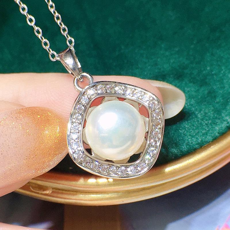 Korean Freshwater Pearl Pendant for Women - 8-9mm, High Luster, 18K Gold Plated, Elegant Jewelry