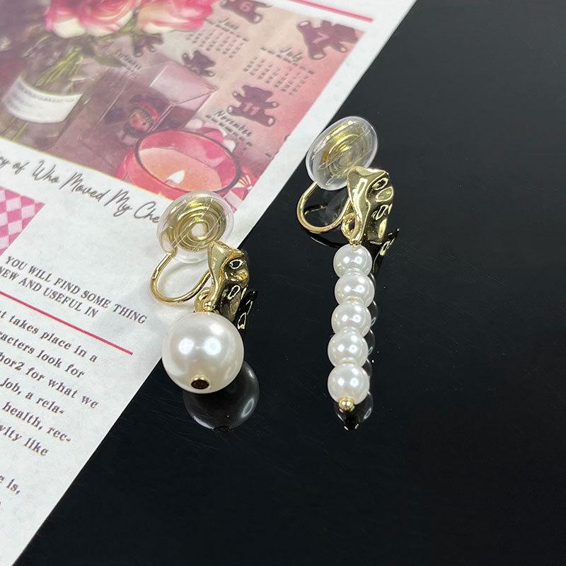 Korean Style Retro Pearl Ear Clip for Women - Mosquito Coil Holder, No Piercing, High-End, Fashionable and Versatile Luxury Earrings