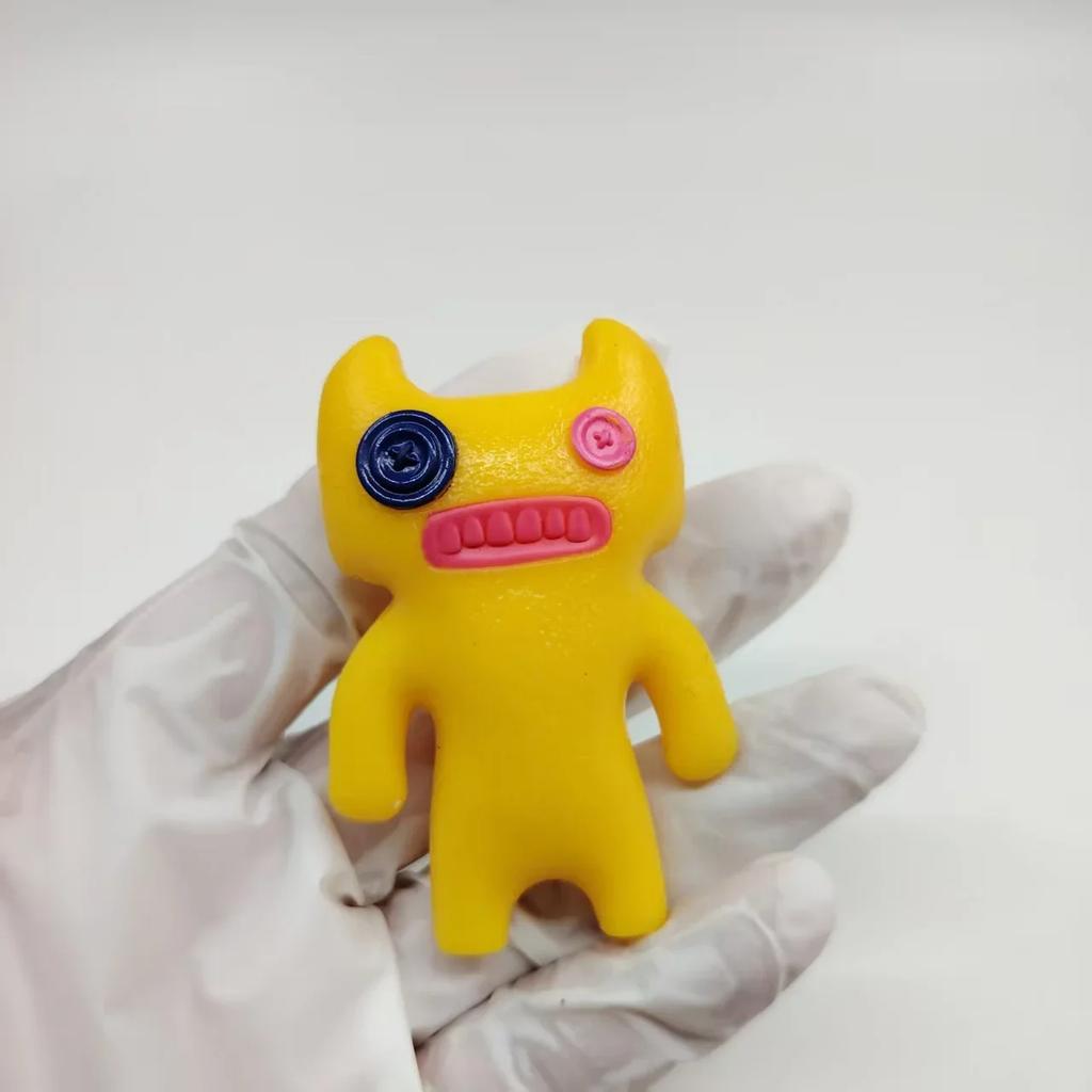 Figura Mostro Brutto Dente Occhi Larghi Strambo Ghigno Urlo V3 Ciondolo Collezione Modello Giocattolo Miglior Regalo di Compleanno per Bambini