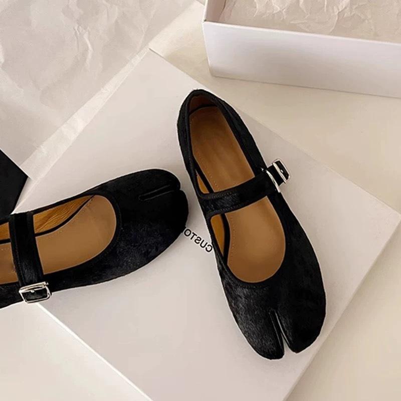 French niche horsehair leopard print pig's trotters split-toed single shoes women's spring thick heels light mouth word with Mary Jane ballet shoes