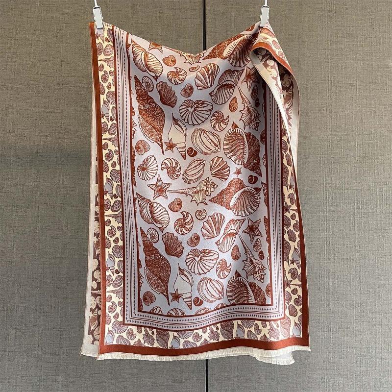 Autumn New Cashmere Tassel Scarf Women's Fashion Age-reducing Jacquard Scarf Warm and Thickened Large Shawl