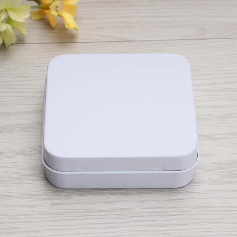 Mini Scatola Quadrata Piccola in Latta Scatola di Stoccaggio con Cerniera Flip Scatola di Latta Piccola Custodia per Kit Piccolo Gioielli Monete Caramelle Organizer per Condom Portatile