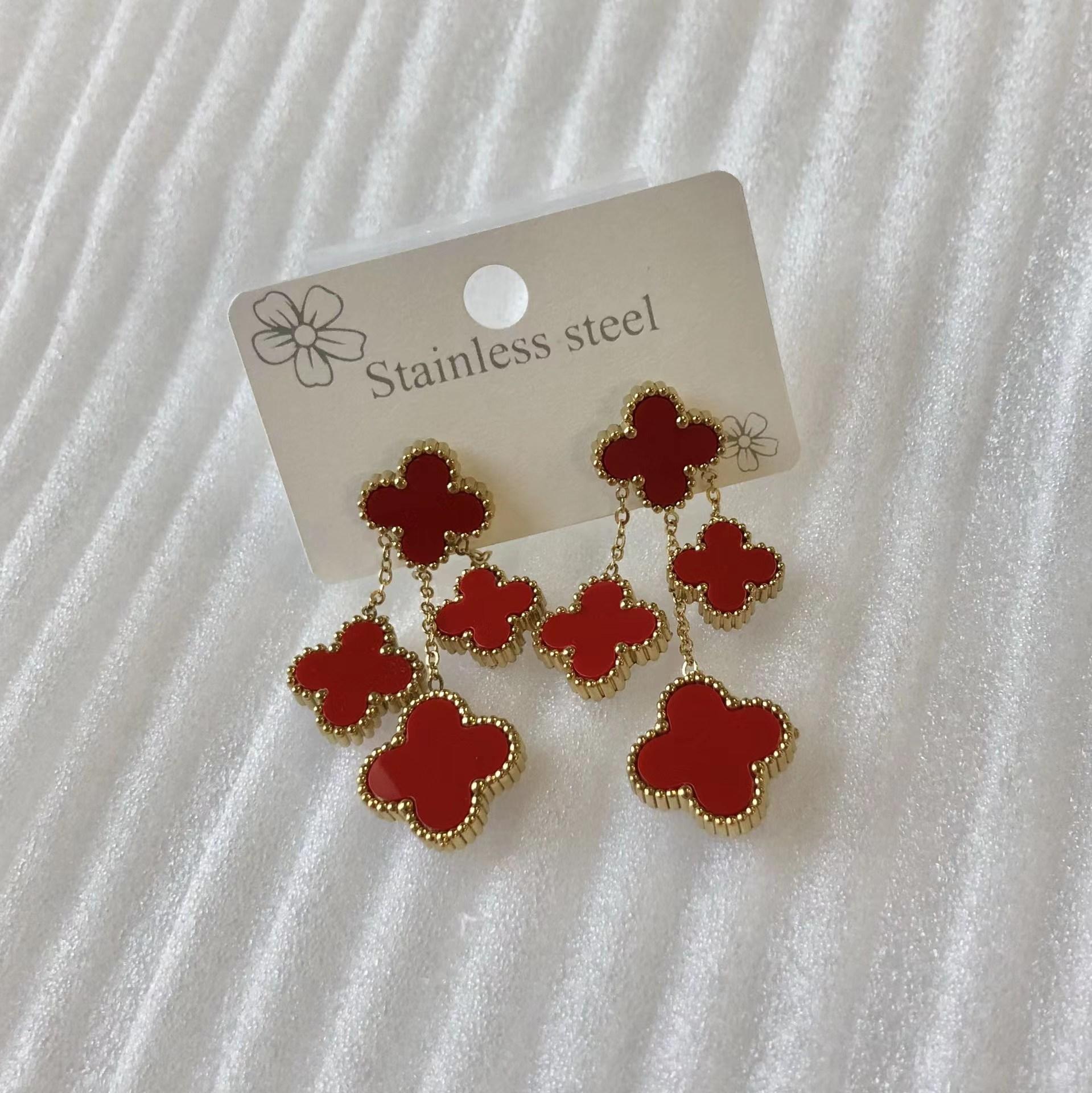 

Легкие роскошные модные двухсторонние серьги с четырьмя листами клевера из титановой стали, женские серьги из нержавеющей стали премиум-класса без потери цвета красный