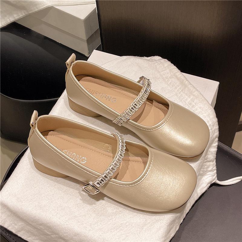 

Soft leather casual Mary Jane shoes women s summer new breathable casual thick heel single shoes Doudou shoes one pedal women s shoes 40 шампанского