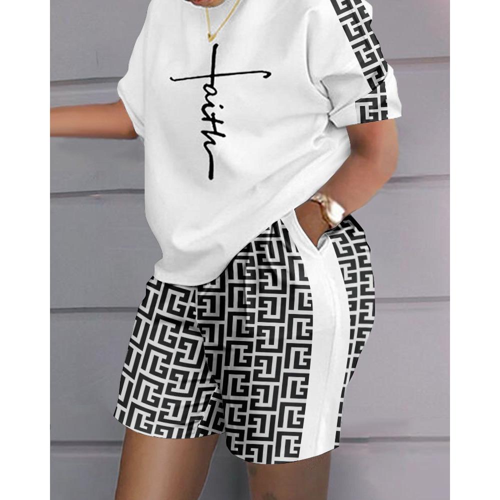 

Women Print Two Piece Shorts Sets Matching Sets Short Sleeve T Shirts Pockets Elastic Waist Trousers Y2k Tops Suits Summer 2026 XL
