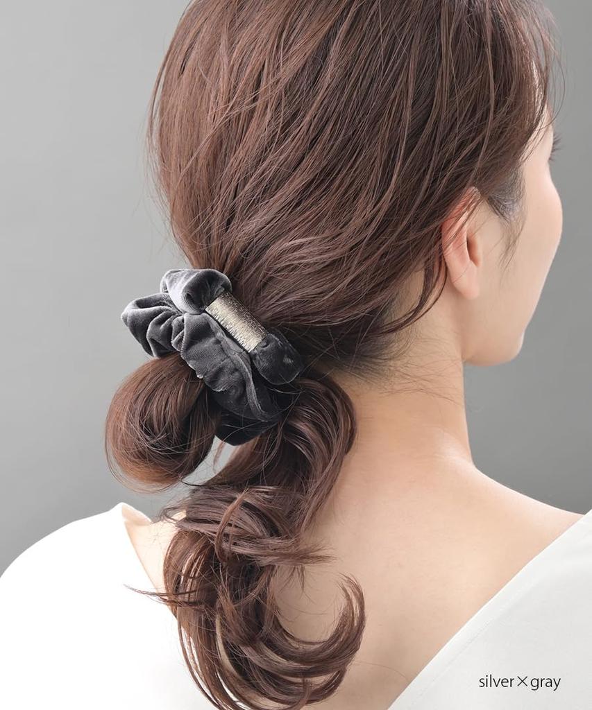 VINGTAINE Velvet Scrunchie Hair Accessory with Silver and Gray Plate, HS-92-S-GY,