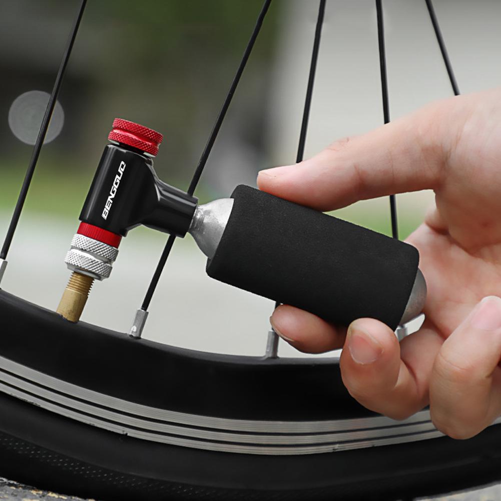 CO2 Bicycle Tire Inflator CO2 Bicycle Pump Schrader & Presta Bike Tire Pump Tool Mini Bike CO2 Injector for Bicycle Basketball