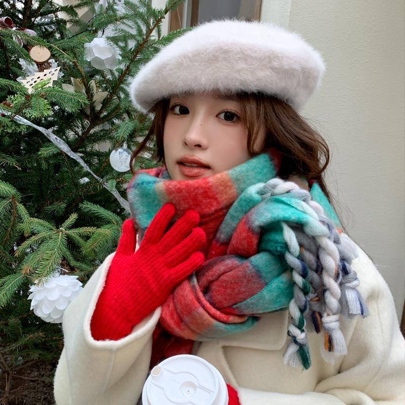 Christmas scarf winter women's high-end sense new versatile student green red scarf men's new gift