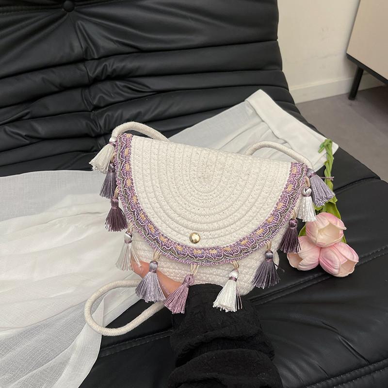 Boho Chic Woven Tassel Mini Shoulder Bag For Urban Fashion