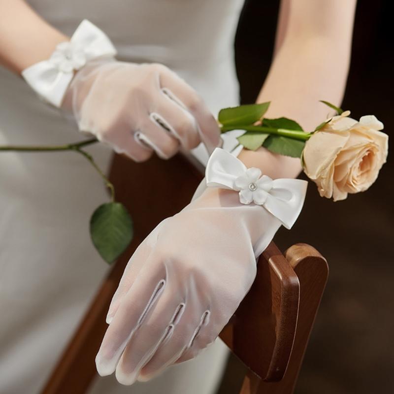 Seethrough Sheer Bowknot Bridal Gloves Elegant Nylon Easy To Wear Short Gloves for Wedding Ceremonies Bride Accessory