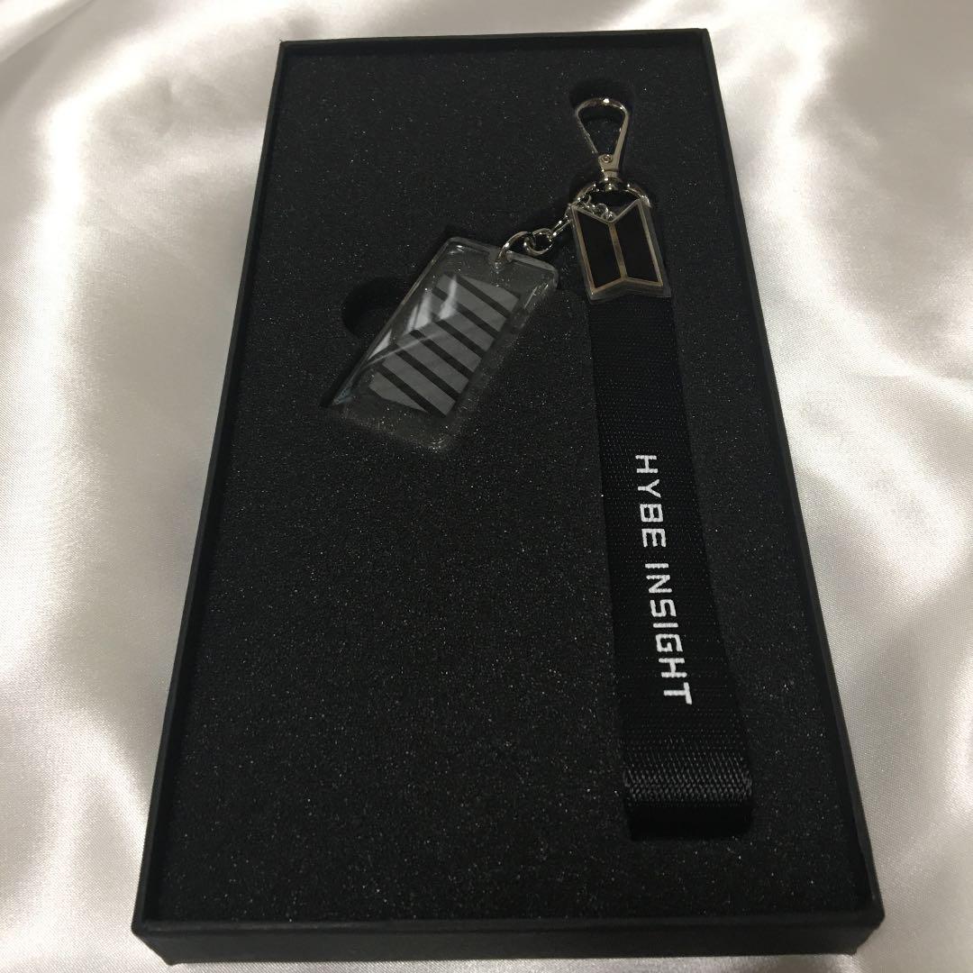

[USED] BTS Bangtan Boys Costume HYBE Visitor Exclusive Keyring