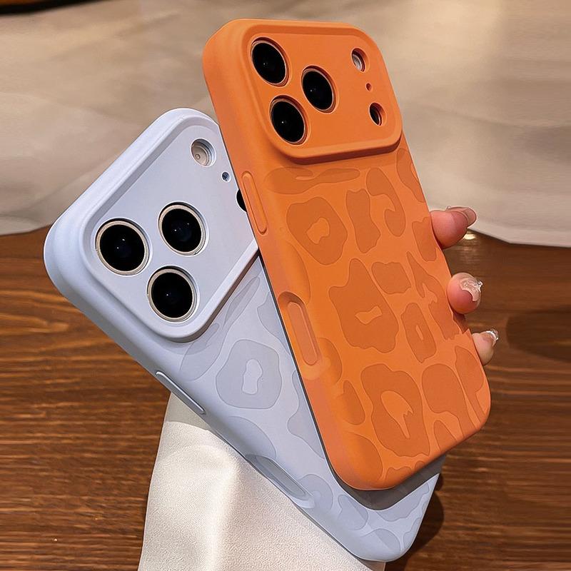 Leopard Pattern Liquid Silicone Case for iPhone 17 16 Pro Max Air 14 15 Plus 11 12 Camera Control Button Soft Shockproof Cover