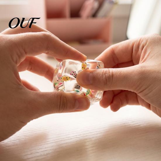 Relaxing Cube Toys Clear Stress Sensory Toy, Anxiety Relief Ice Squeeze Handheld Relievers Christmas Animal Fruit Sequins Filled Toy Portable