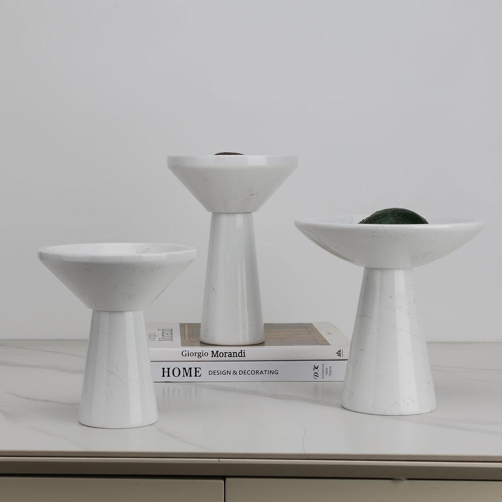 Marble high-footed round fruit plate decorative piece living room dining table surface travertine nut storage and display plate