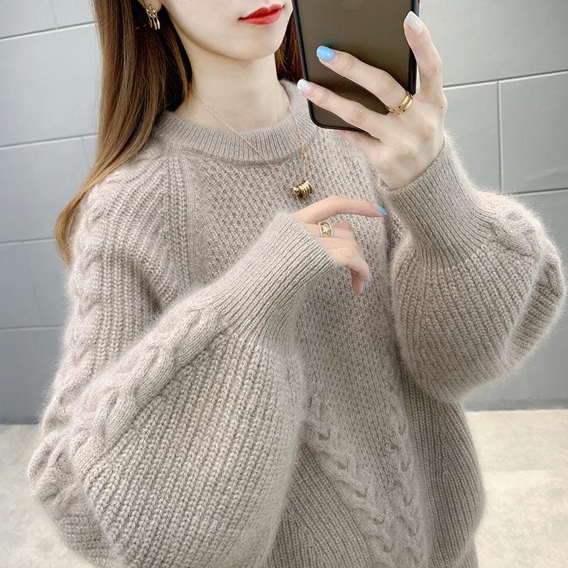 Autumn and Winter New Soft Waxy Loose and Thin Knitted Sweater Bottoming Top Women's Solid Color Lazy Round Neck Pullover Sweater Inside