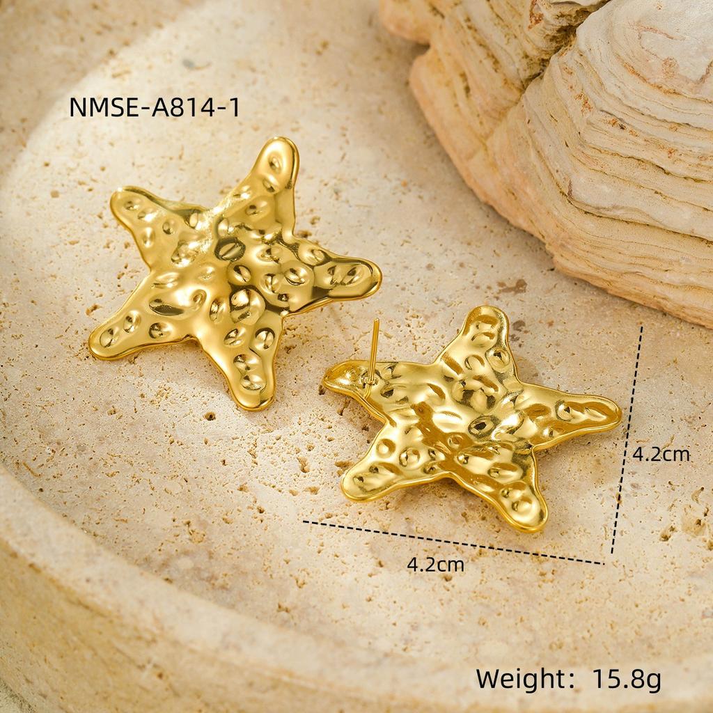 GEMCHIC Women's Vintage Gold Star Stud Earrings Stainless Steel Fashion Jewelry