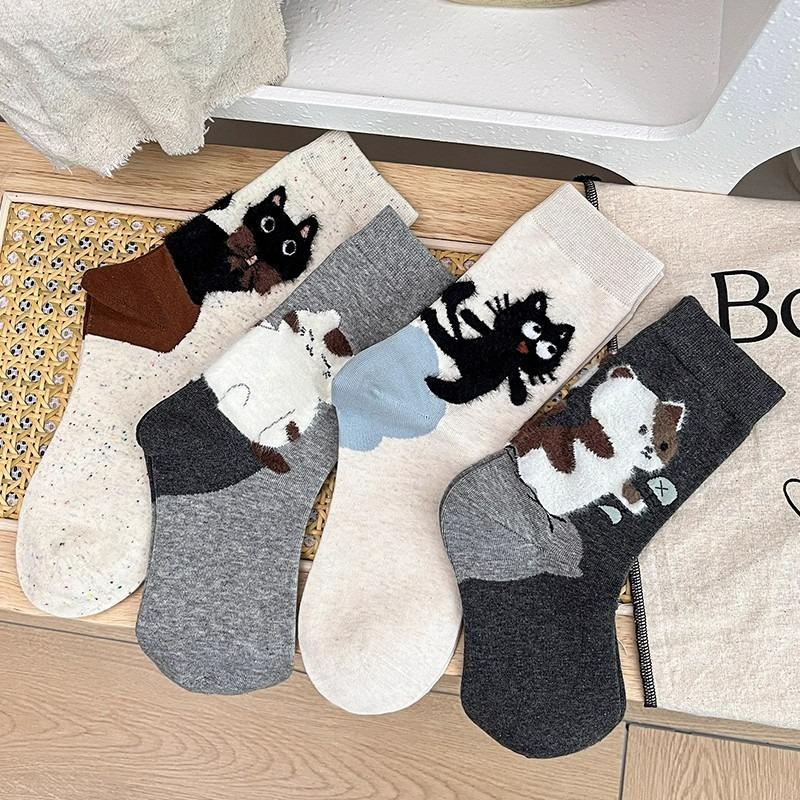 Autumn Vintage White Kawaii Socks Women Cute Cartoon Cat Pattern Middle Tube Socks Japanese Soft Cotton Winter Warm Floor Sock