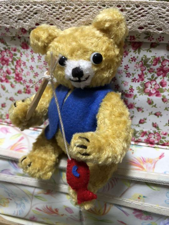 

[USED] Artist s work: Fishing teddy bear