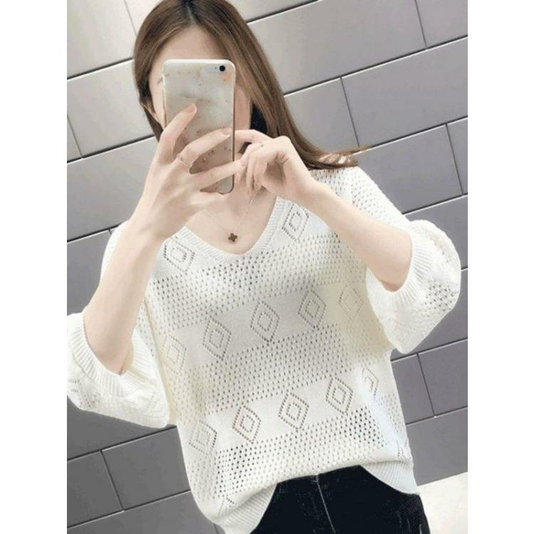 Spring and Summer V-neck Hollow Out Knitted Sweater for Women Loose Korean Version Bat Top for Women