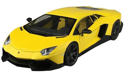 Aoshima Bunka Kyozaisha Süper Araba Serisi Lamborghini Aventador 50. Yıl Dönümü Sürümü Plastik Model 1/24 No.17 LP720-4