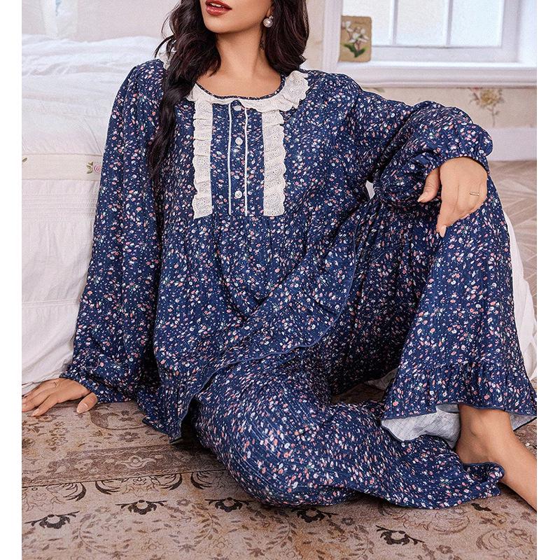 Women's Plus Size Lace Floral Pajama Set for Autumn/Winter - Comfortable European & American Style