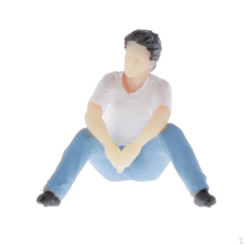 1:64 Street People Men / Women Figures Model of Tables