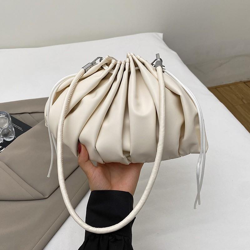 

Popular High-end Dumpling Bag Female Niche Design Pleated Cloud Temperament All-matching Underarm Shoulder