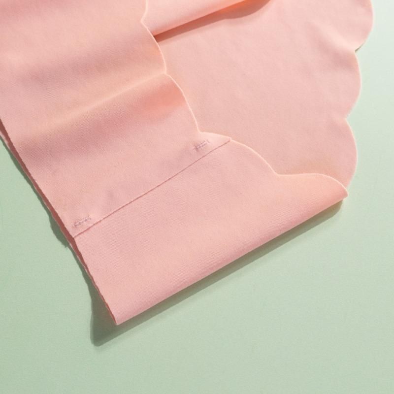 Übergröße Damen Frühling und Sommer Wellenkante Eis-Seide Unsichtbar Ohne Abdrücke Niedrige Taille Dreiecksslips