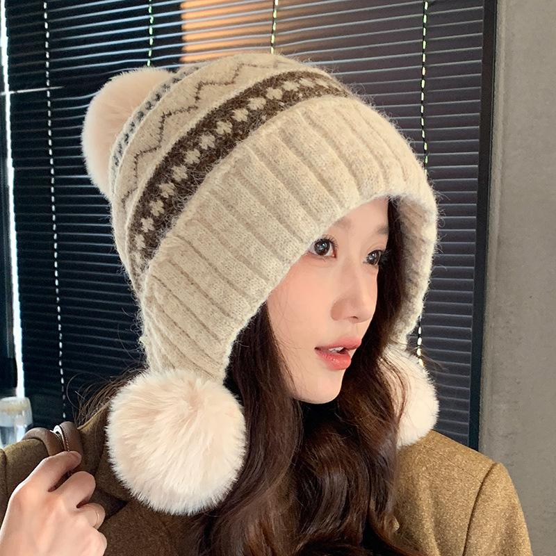

Осінньо-зимова нова в язана шапка жіноча мила з помпоном потовщена тепла захист вух холодна вовняна шапка one size бежевий