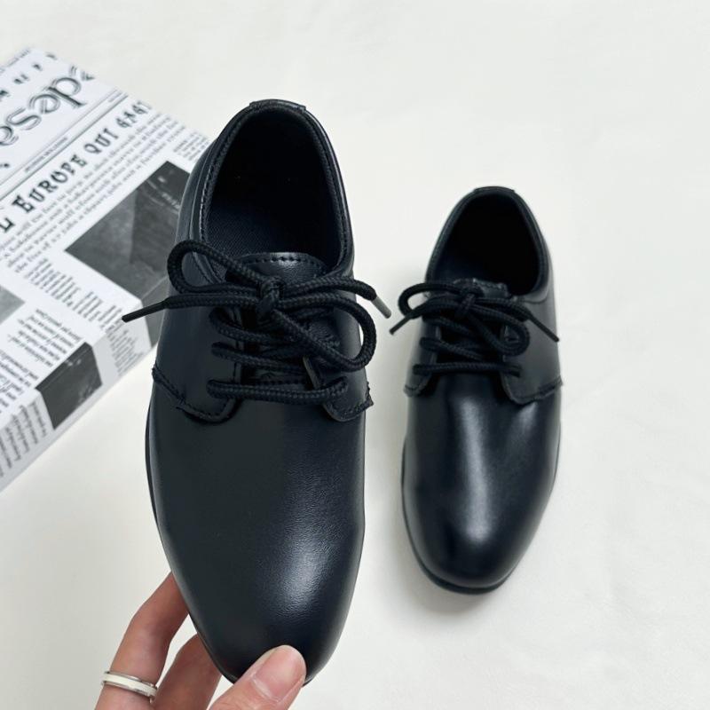 

Boys black leather shoes, pointed-toe soft-soled children s performance shoes, school shoes, new spring and autumn British-style student shoes 26Inner Length18cm