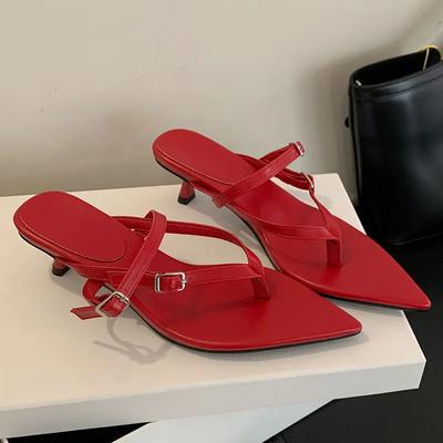 2025 Nowe Klapki na Koturnie z Ostrym Zapięciem Damskie Modne Sukienki Plażowe Seksowne Markowe Projektant Modne Damskie Buty Mule Kapcie Damskie