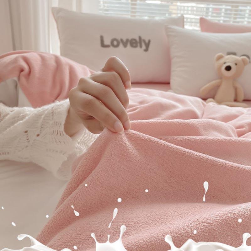 Milk Velvet Bed Four-piece Bed Single Suitbed Bedding Small Bear Model Princess Style Home Bedding