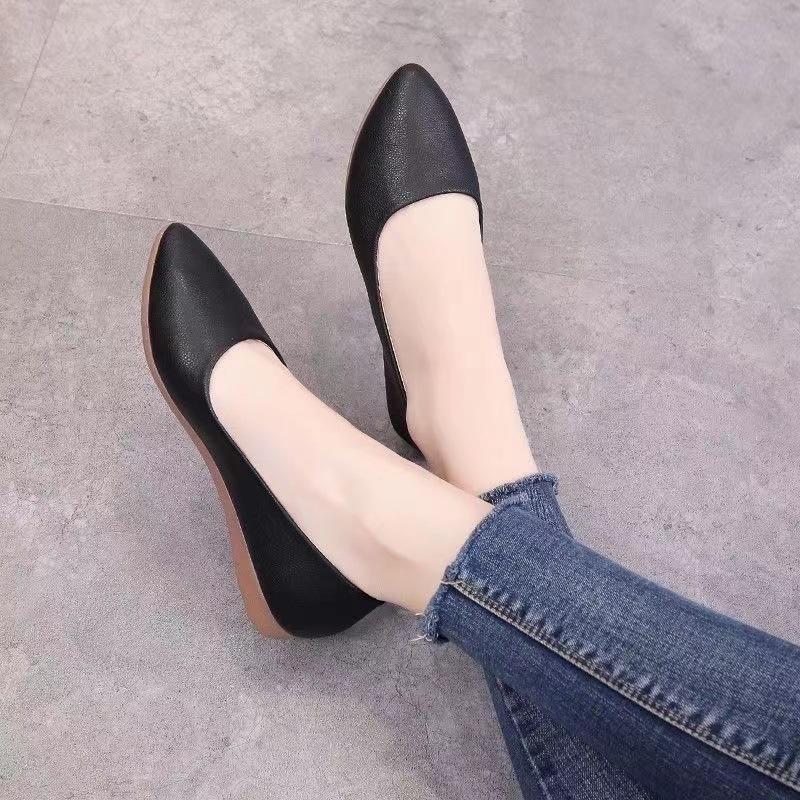 

Single shoes women s simple 2025 spring and autumn new casual shoes fashion shoes slope heel mother shoes Korean version women s single shoes 35 чёрный