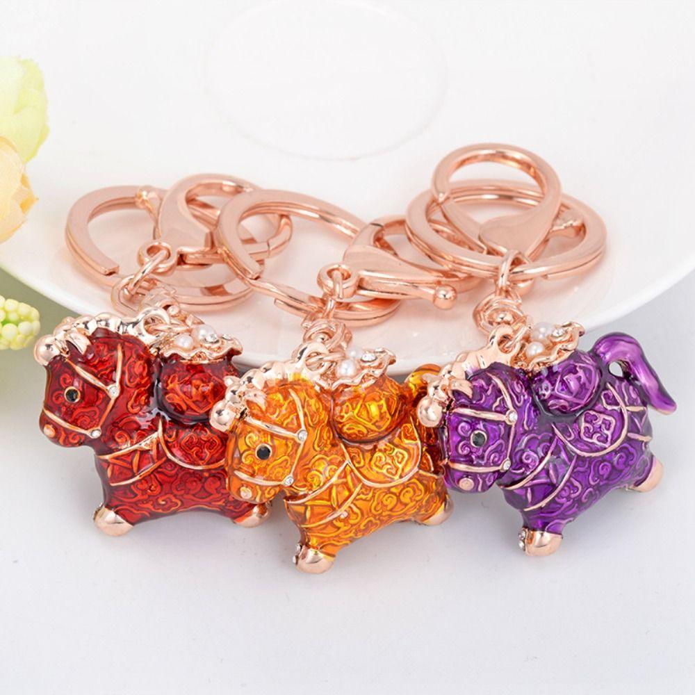 Strass-Pferd-Jahr Schlüsselanhänger Zirkon Neujahrsanhänger Luxus-Tierkreiszeichen-Pferd Anhänger Rucksack Dekor