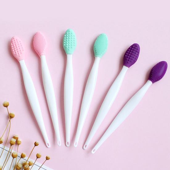 8Pcs Silicone Lip Scrub Brush for Men Women Double Sided Exfoliator Cleaning Brush Lightening Dark Lips Exfoliator Tool for Dry Chapped Lips