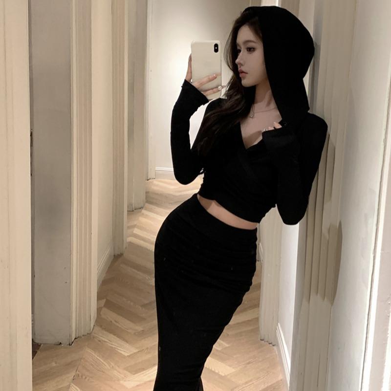 

Модный элегантный топ с капюшоном с длинными рукавами и юбка-рыбий хвост с высокой талией для женщин, повседневный облегающий крой, простая одежда, наряды 2845 S чёрный