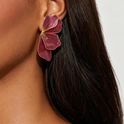 E11119 Exaggerated Metal Color Enamel Leaf Earrings Female Retro Leaf Design Earrings Flower Stud Earrings