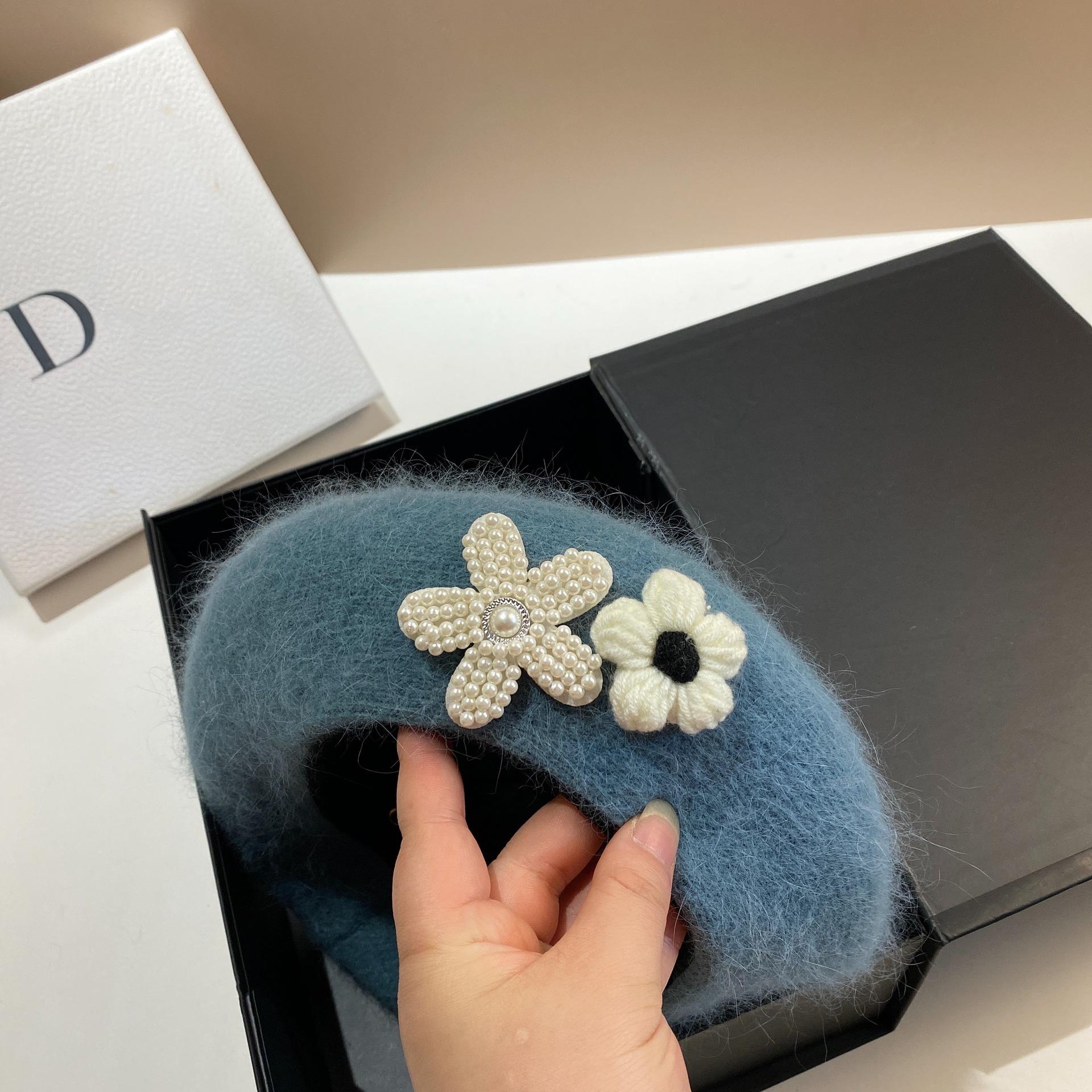 Милая Восьмиугольная Шляпа-Цветок для Уменьшения Возраста, Маленькая Ароматная Шерстяная Беретка-Кролик, Японская Теплая Плюшевая Шляпа Художника Adjustable озеро синий