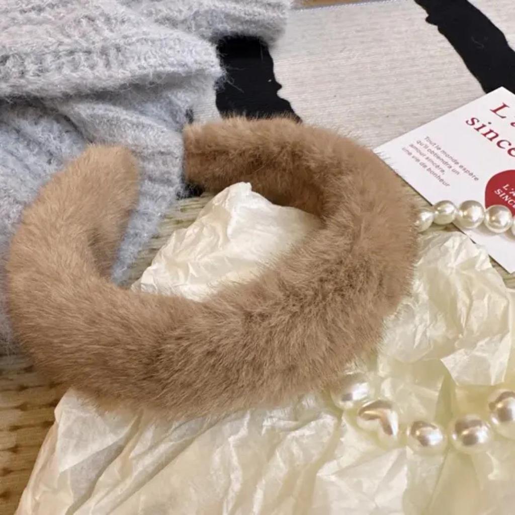 Imitation Mink Fur Wide Edge Headband for Women - Autumn/Winter Face Washing Accessory