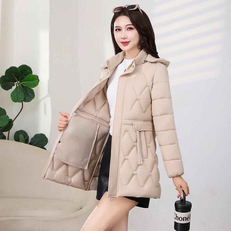 Long down cotton-padded clothes for women's new cold-proof and warm cotton-padded clothes, slim-fitting hooded cotton-padded jacket.