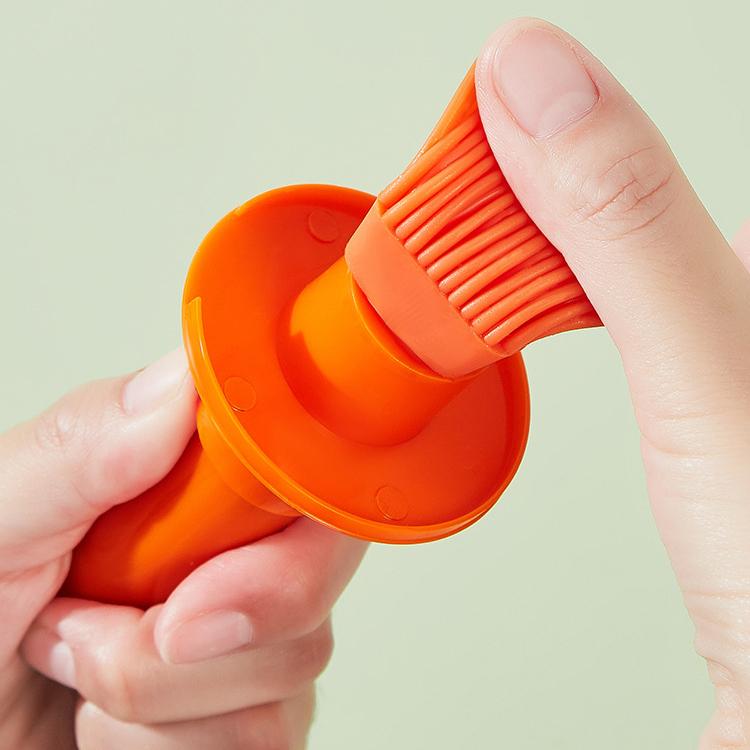 2 In 1 Oil Bottle With Silicone Brush For Barbecue Baking Kitchen Tool