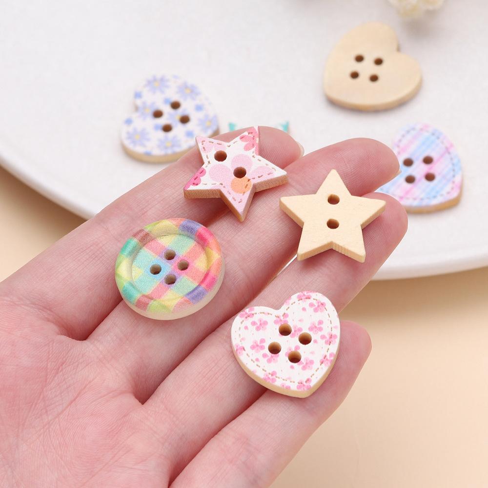 10Pcs Round Heart Pentagram Decorative Wood Buckle Handmade DIY Doll Costume Button
