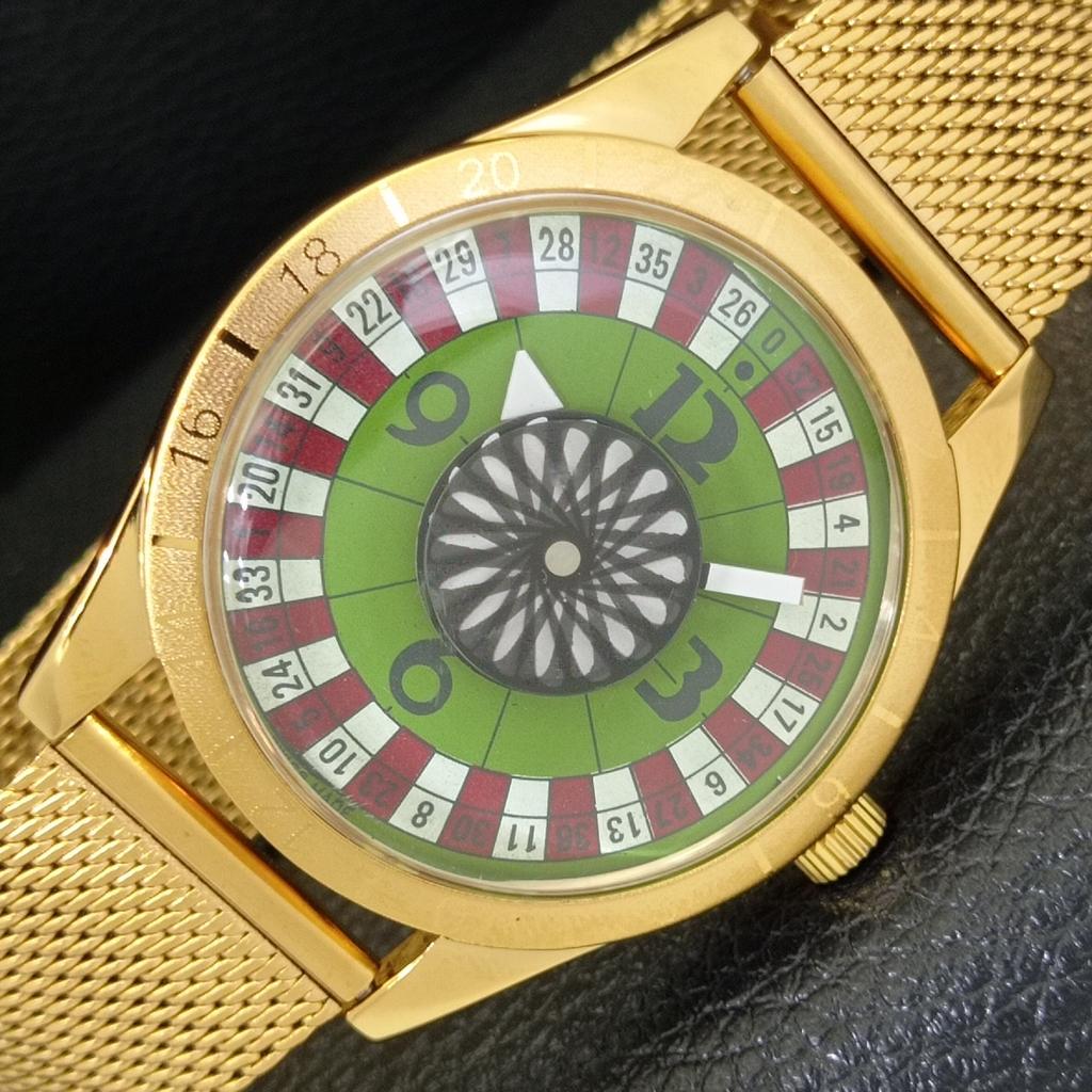 

SWISS VINTAGE HAND-WINDING MENS REFURBISHED ROULETTE GREEN DIAL WATCH a701148-5 R205b-a701148