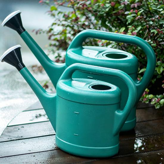 Long Spout Watering Can Sprinkler Head Watering Can Plastic Watering Pot with Handle for Home Indoor Outdoor Gardening