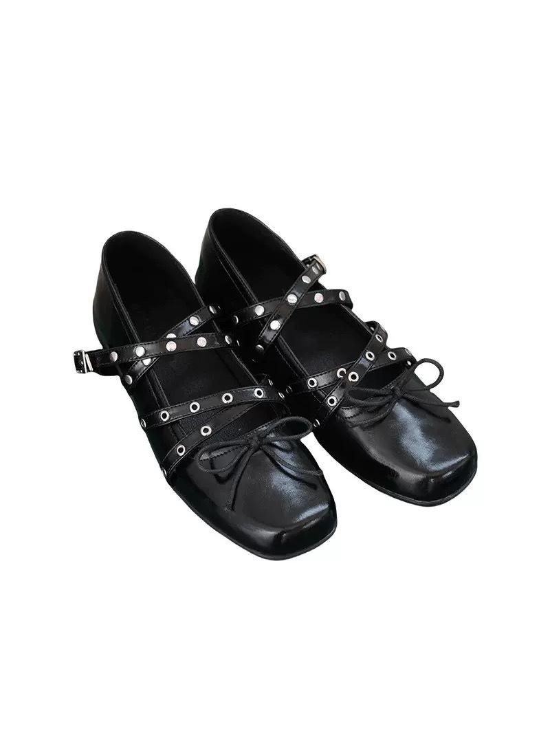 

Spot version~ Red bow small single shoes women s 2025 spring and summer leather retro shallow mouth rivet ballet flats 40 чёрный