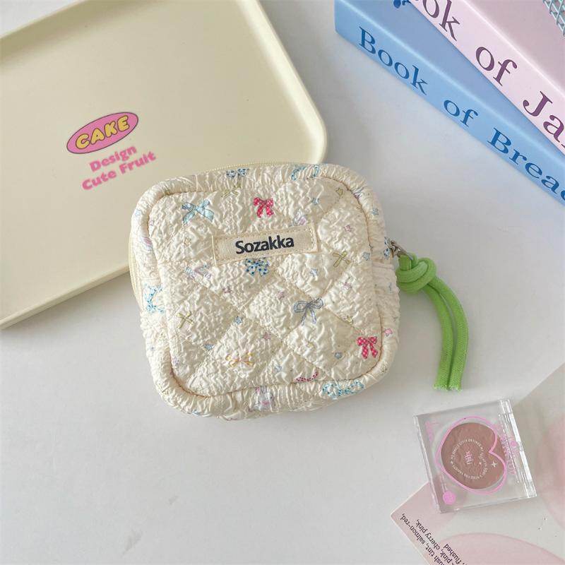 Cartoon Girls Sanitary Napkin Storage Bag Large Capacity Girls Menstrual Sanitary Napkin Storage Bag Portable Bag