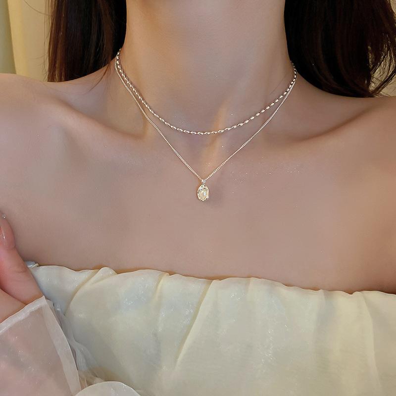 Simple long pearl necklace fashion ins design sense collarbone chain Y type personality temperament versatile item decoration