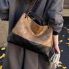 2025 New Diamond Checkered Chain Tote Bag Women's Fashion Versatile Light Luxury Crossbody Bag Large Capacity Commuter Shoulder Bag